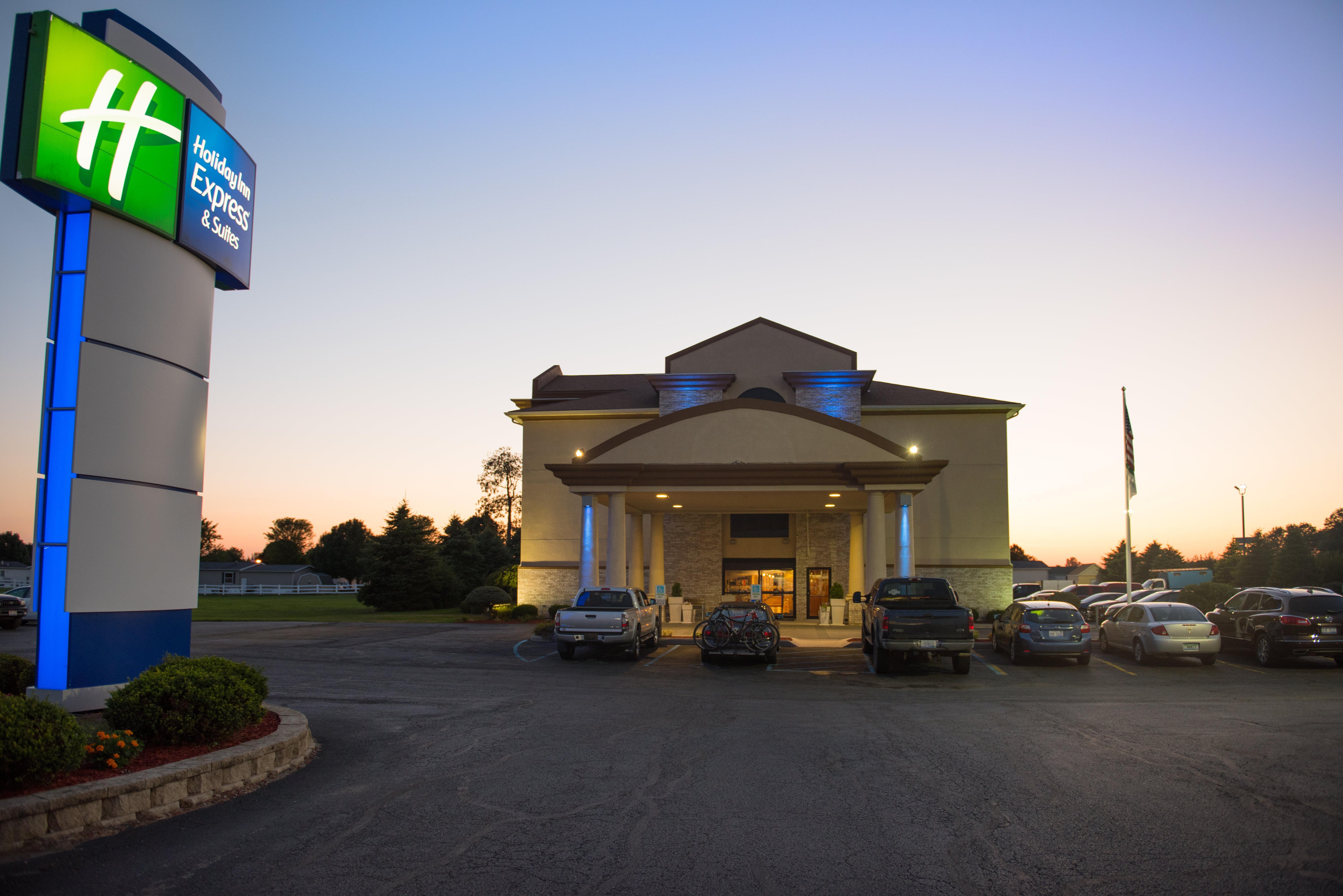 Holiday Inn Express Hotel & Suites Wauseon By Ihg Exterior photo