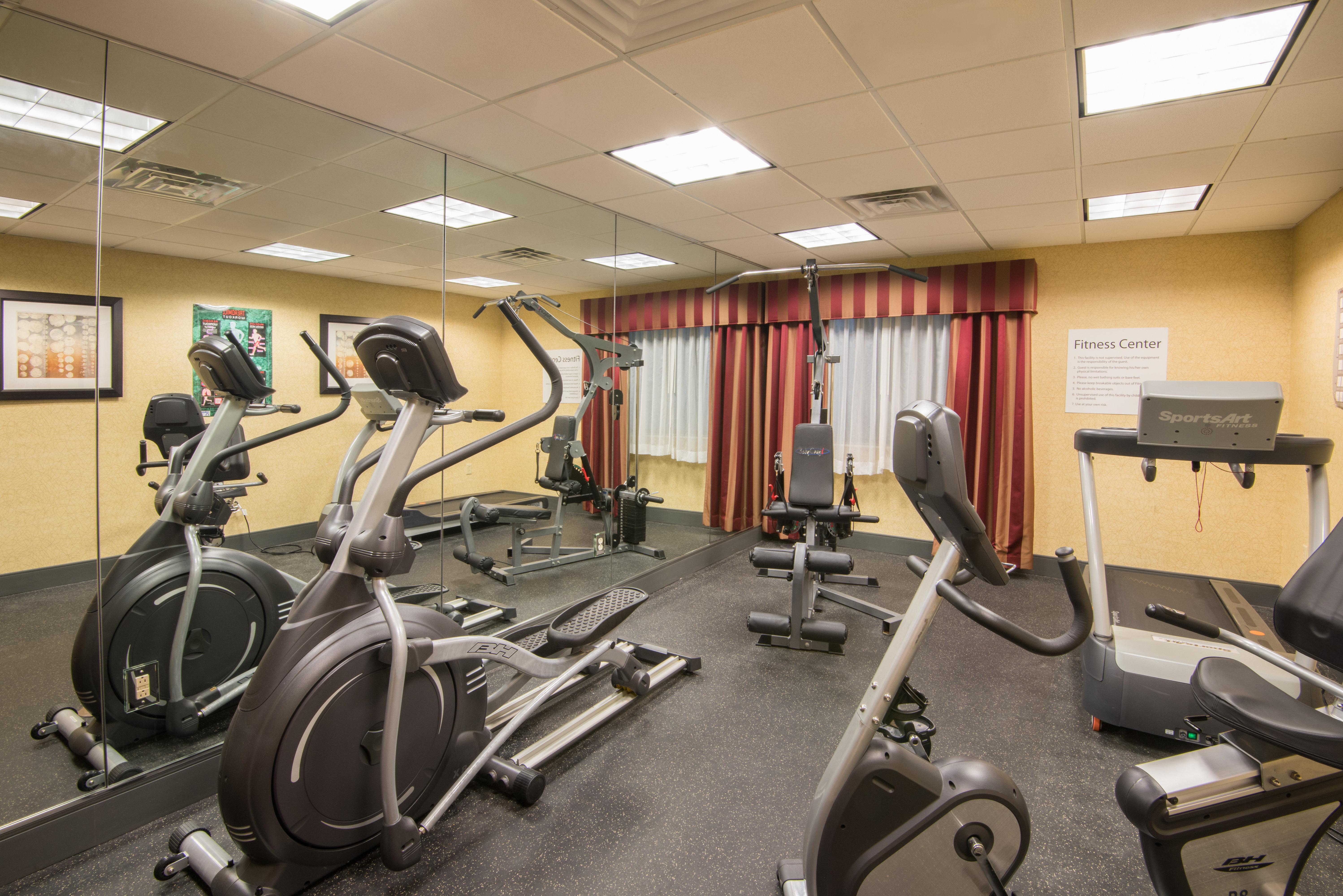Holiday Inn Express Hotel & Suites Wauseon By Ihg Exterior photo